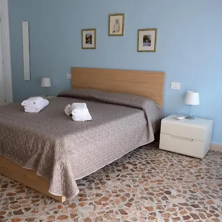 Sole & Luna Guest House Bari Exterior photo